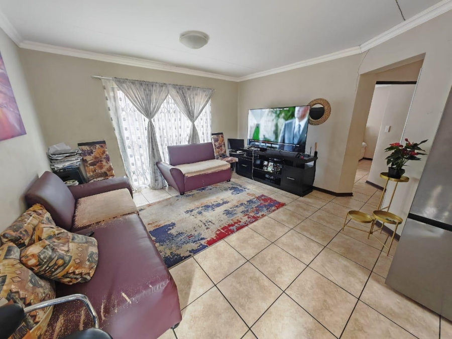 2 Bedroom Property for Sale in Pellissier Free State